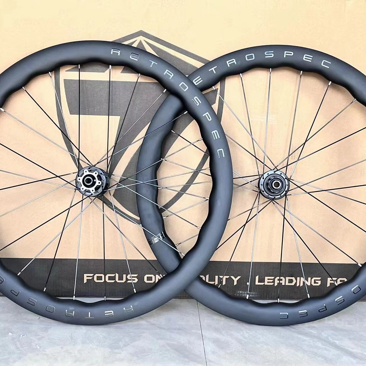 Twitter Vehicle CarbonFiber WheelSet DiscBrakeCarboWheel CarbonKnife RSWheel FourPeilinPackCarbonFlower Drum 700C Cylinder Shaft